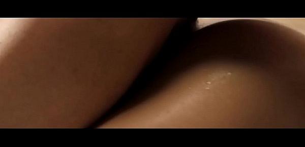  Hotel Desire (2011) - Saralisa Volm